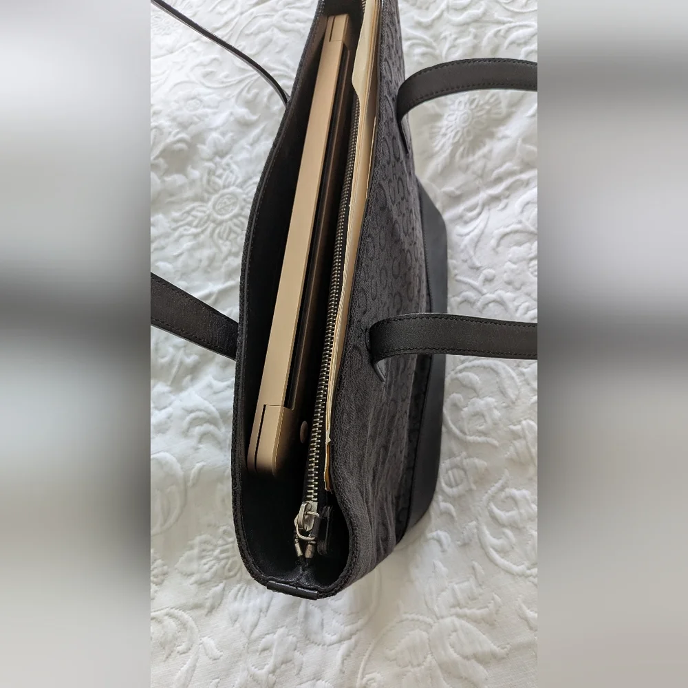 Celine Minimalist Classic Tote Bag, Black Logo With Leather - Picture 5 of 8
